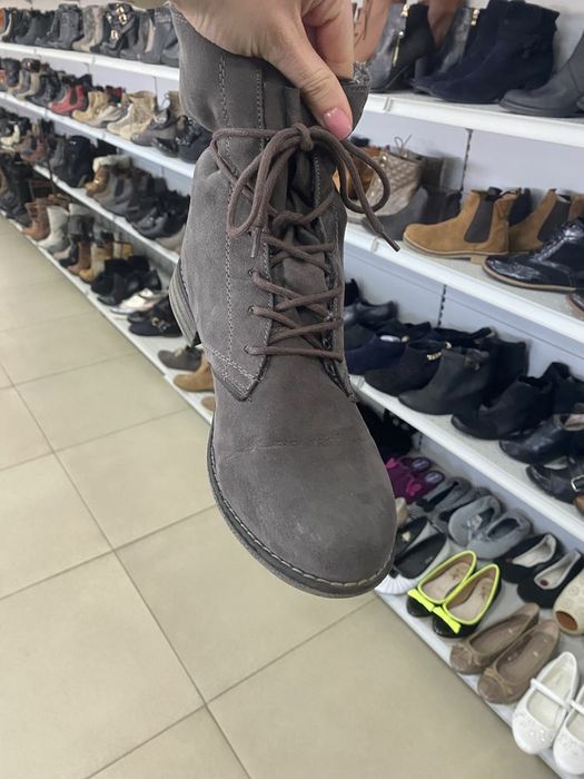 Черевики жіночі зимові.