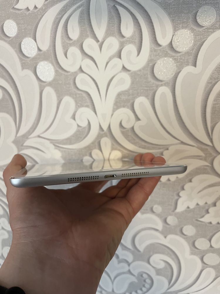 iPad mini 2 16гб Стан нового