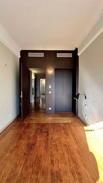 2-bedroom apartment for rent at the centre of Porto.