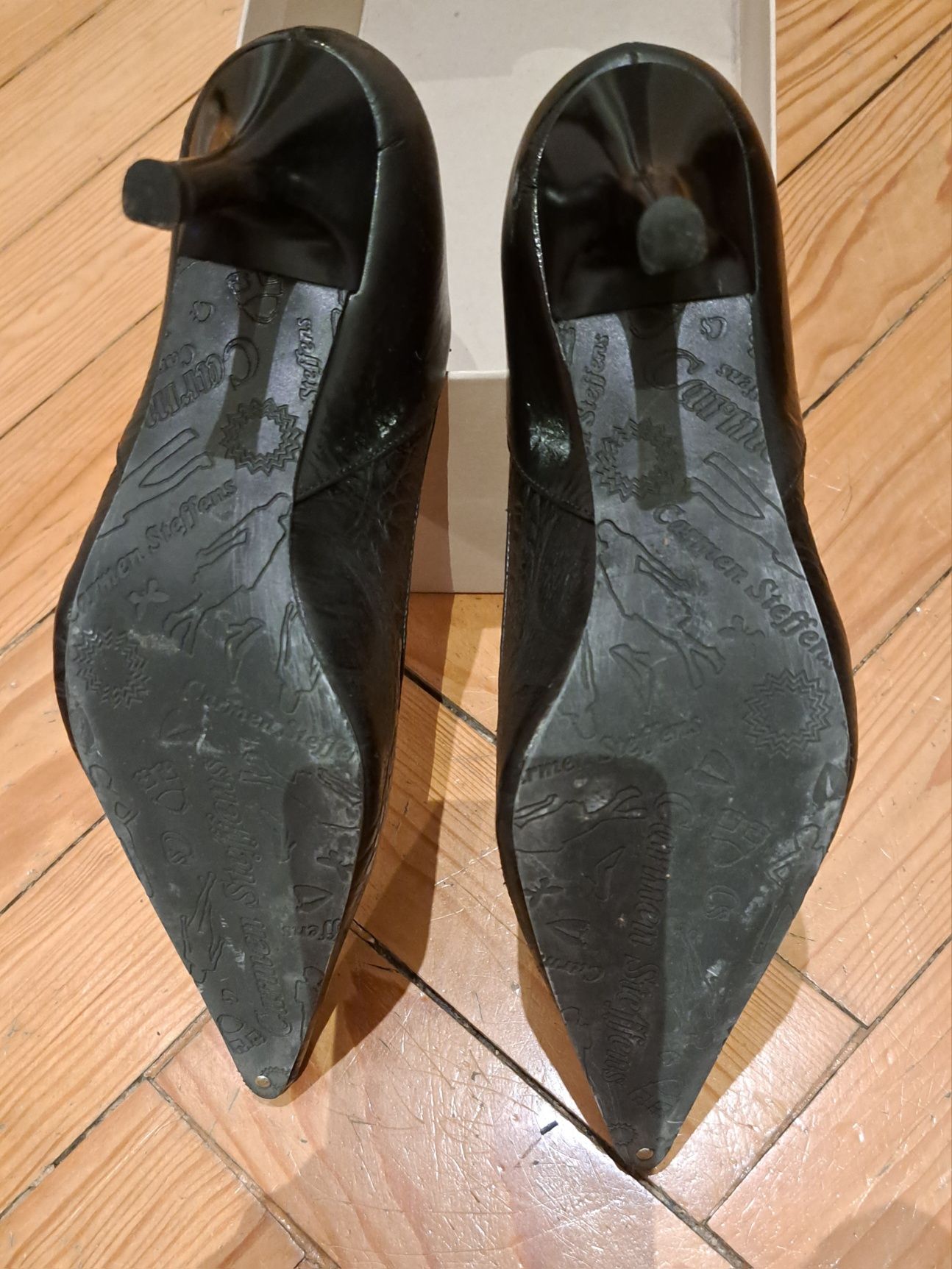 Sapatos senhora 35
