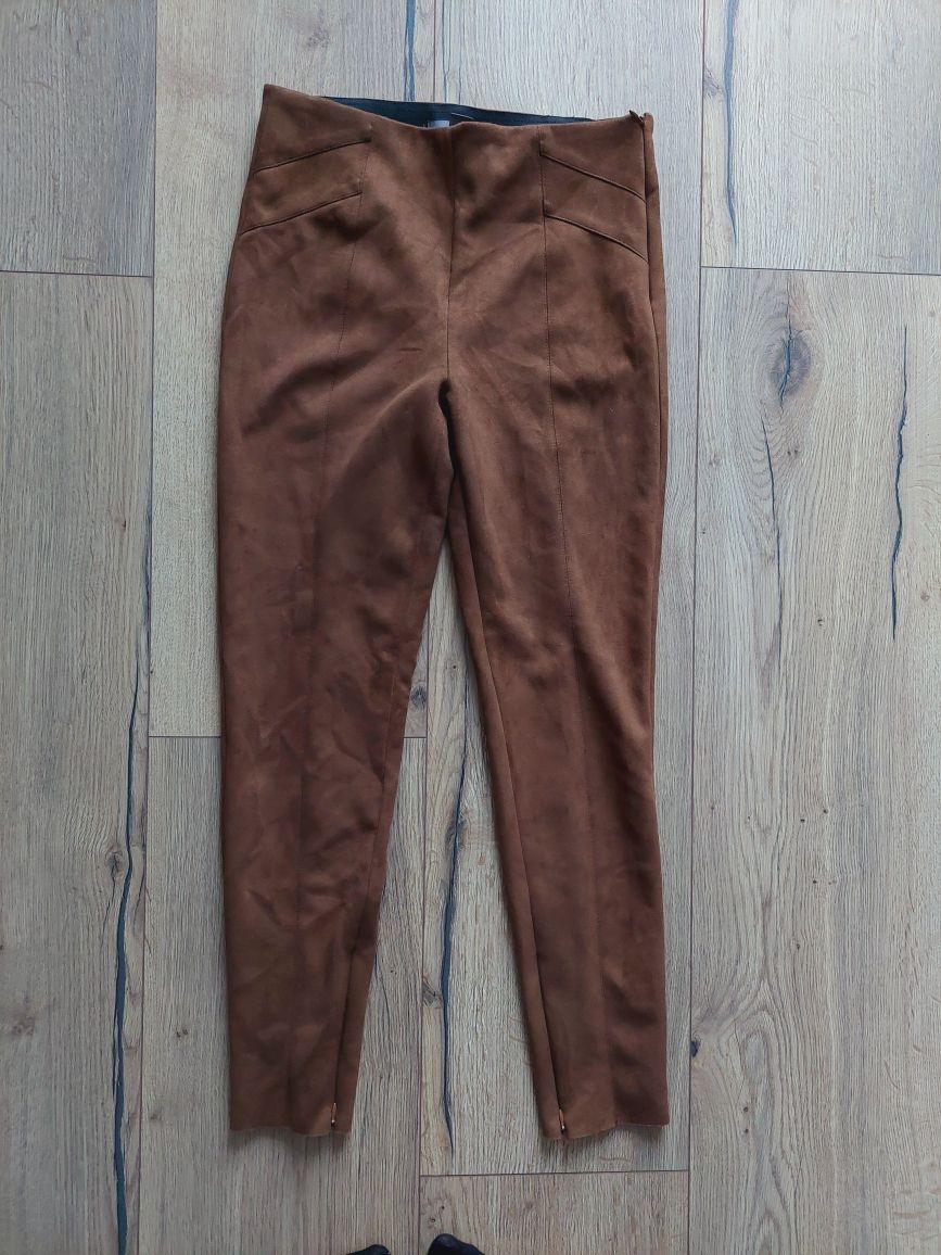 Karmelowe spodnie legginsy welurowe zamszowe Primark 38/m