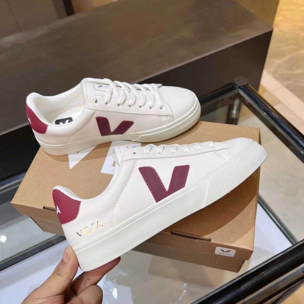 Veja Trampki Białe buty