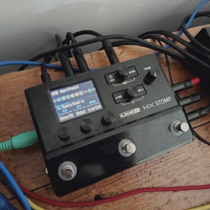 Pedaleira Line6 HX Stomp