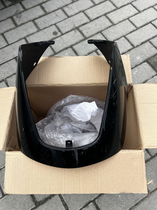 Czasza,obidowa lampy dolna suzuki vzr,intruder,bouleward 1800