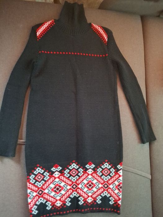 Продам дуже тепле в'язані плаття