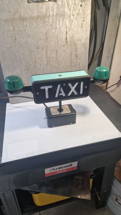 Luminária de Táxi Vintage – Restaurada e Funcional