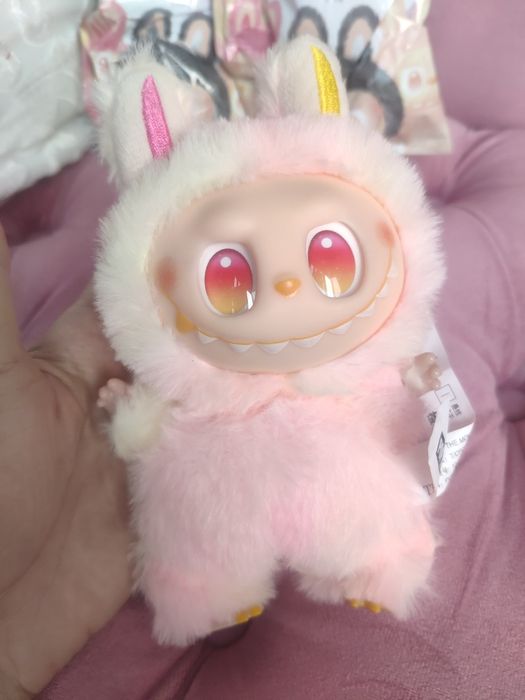 Продам лабубу зелену фіолетову labubu monsters популярна іграшка брело