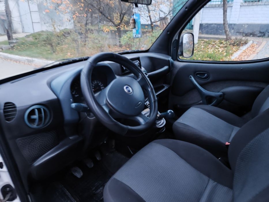 Продам fiat doblo 1.9 дизель пасажир
