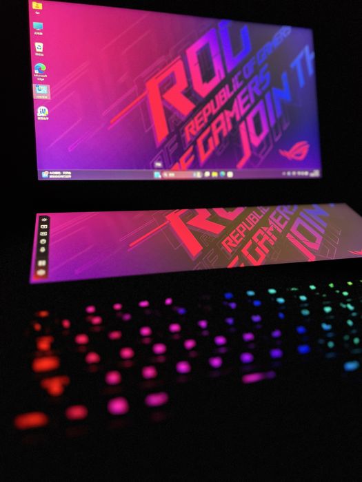 Asus/ROG/Zephyrus Duo 15/GX551QM/R9-5980/RTX3060/16G/1TB/батарея-70%