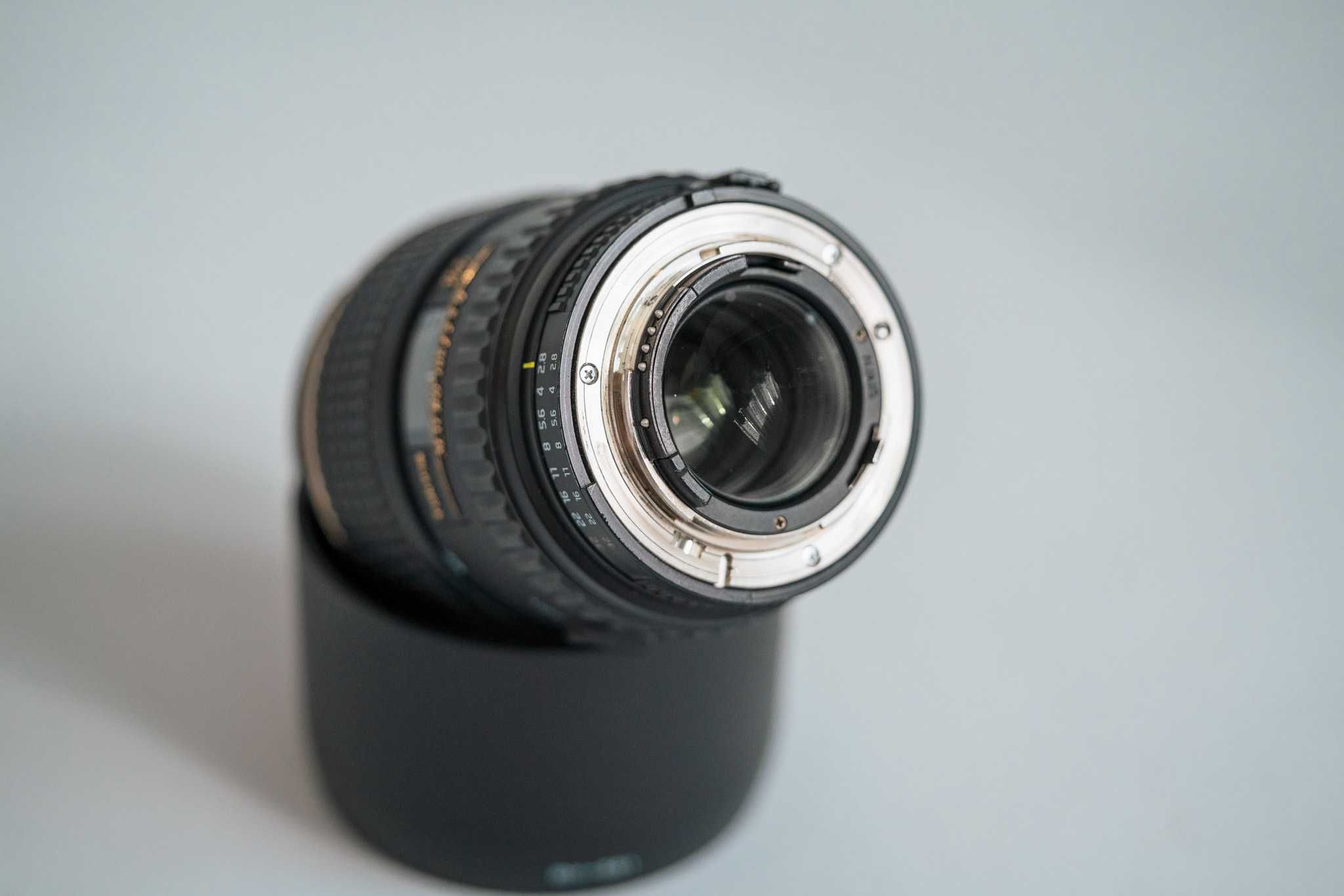 Obiektyw Tokina AT-X Macro 100 mm f/2.8 Nikon F. Stan bardzo dobry