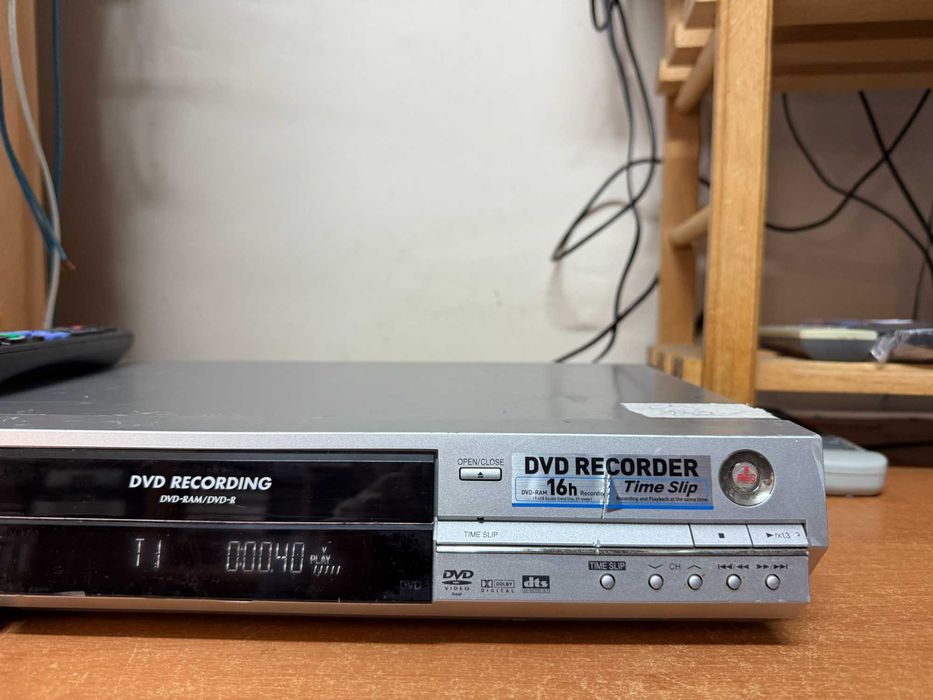 Nagrywarka Panasonic DMR-EH55eg pilot