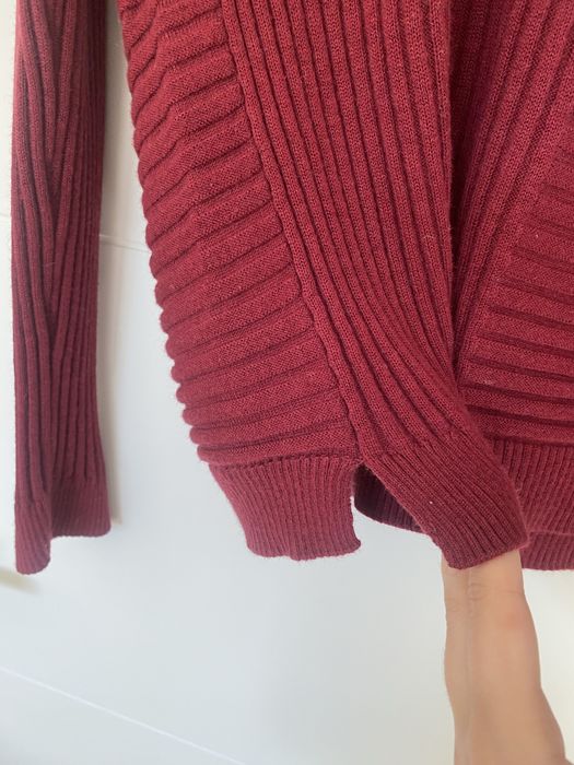 Burgundowy wiśniowy sweter Donna 55% wełna modowy hit