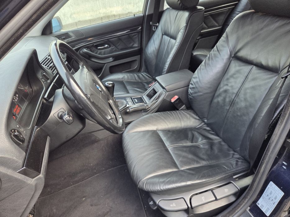 BMW E39 520i (nacional) (1 único dono) (todo original) 165000kms