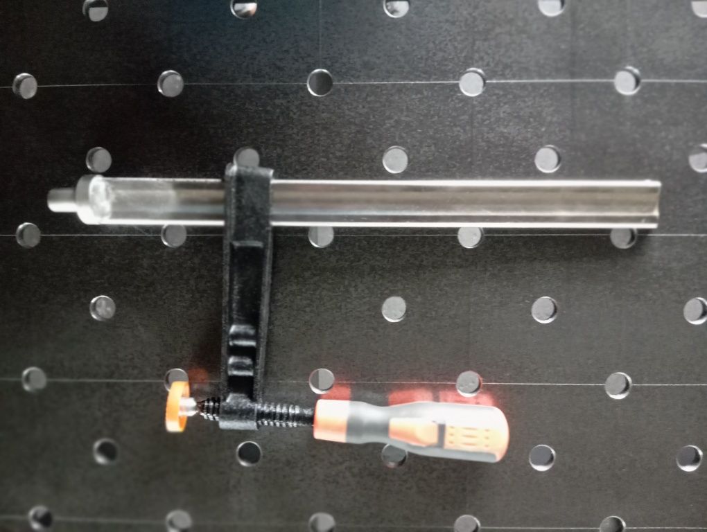Ścisk spawalniczy 300x120 system 16mm