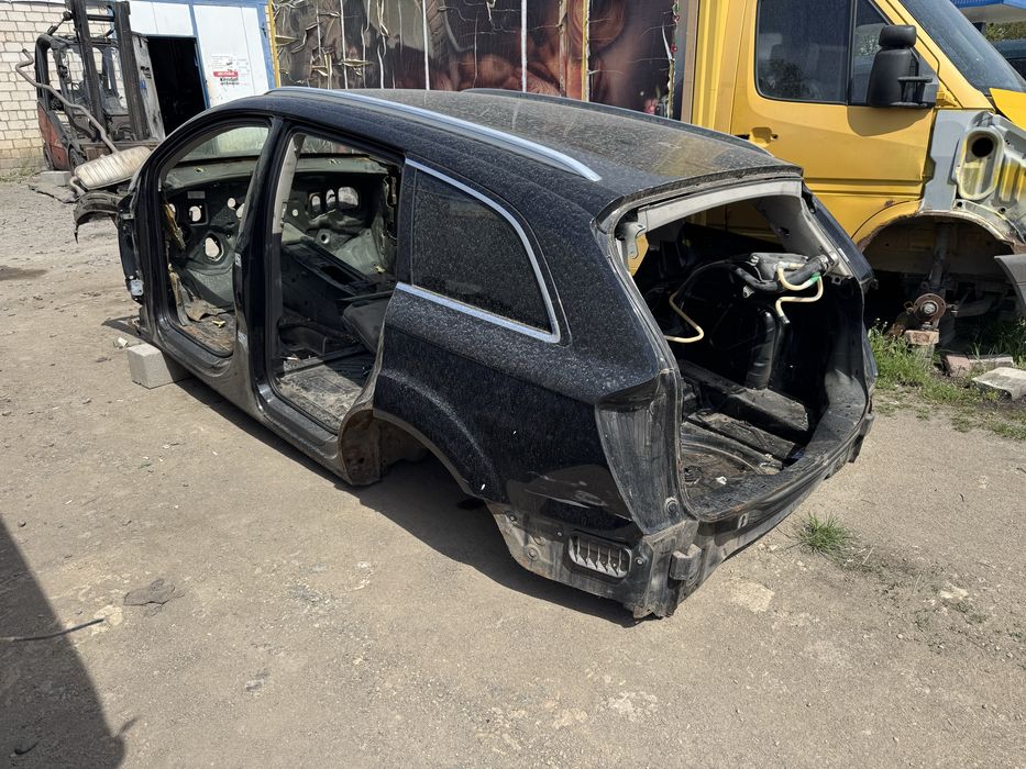 Кузов цілий Audi Q7 4L