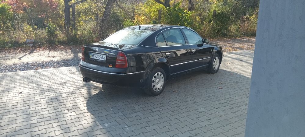 Шкода суперб 1.8 газ бензин