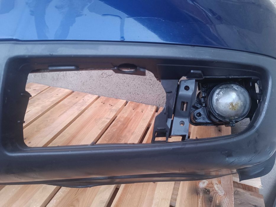 Zderzak przedni AUDI  A6