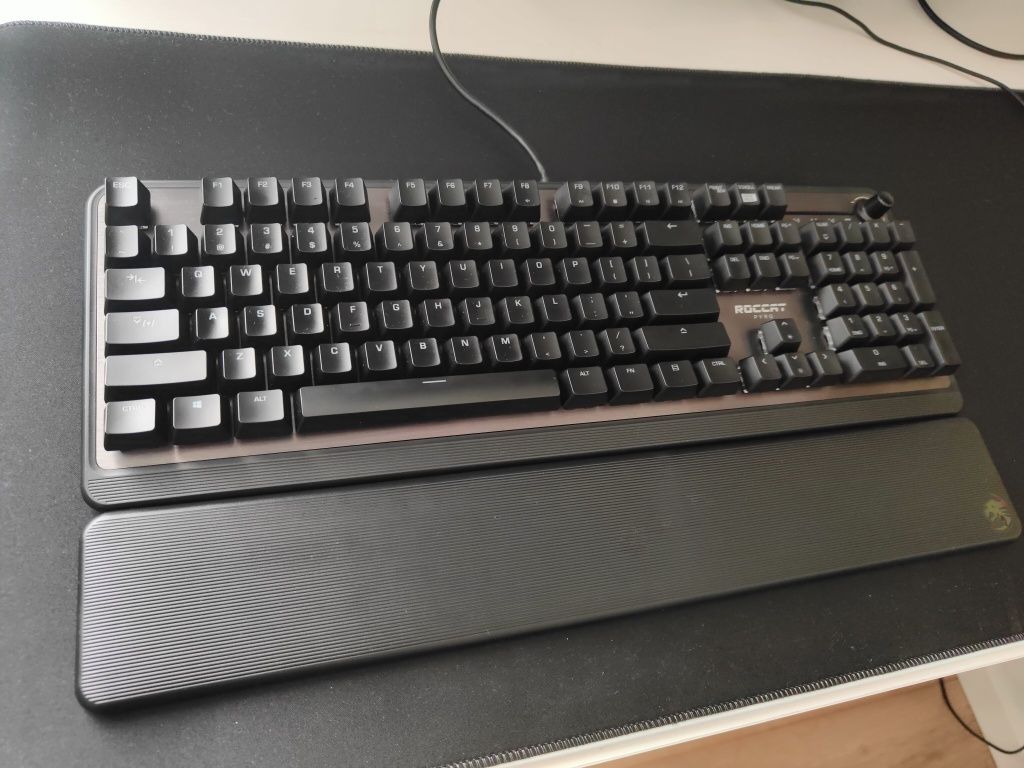 Roccat PYRO klawiatura mechaniczna RGB