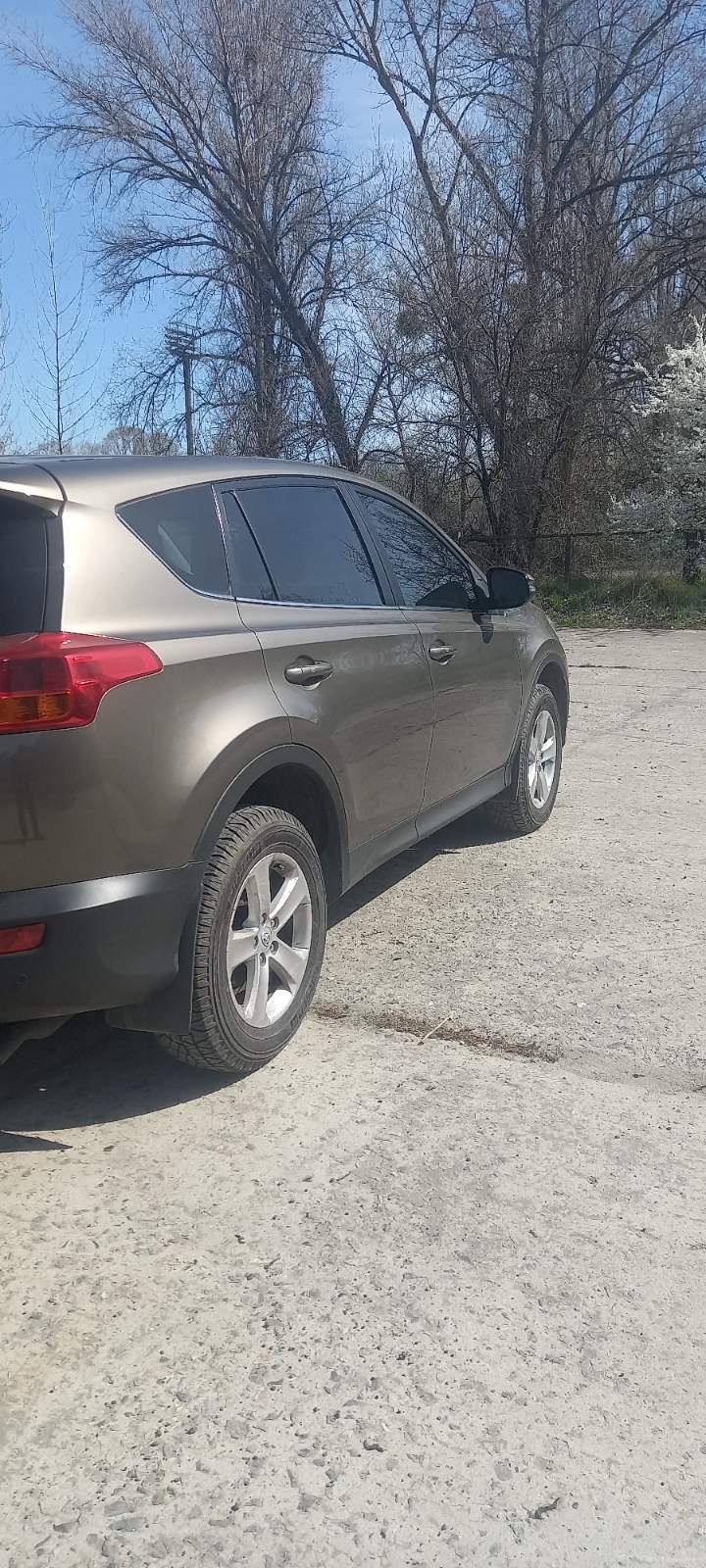 Продаю автомобіль TOYOTA RAV 4