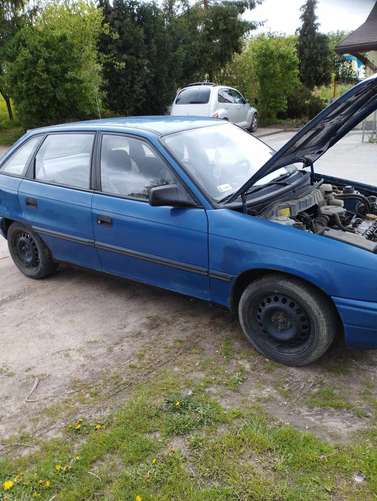 Opel Astra 1993r benzyna