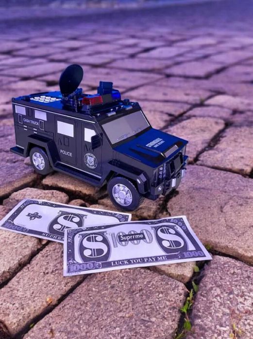 Скарбничка у вигляді поліцейської машини сейф поліцейський сейф