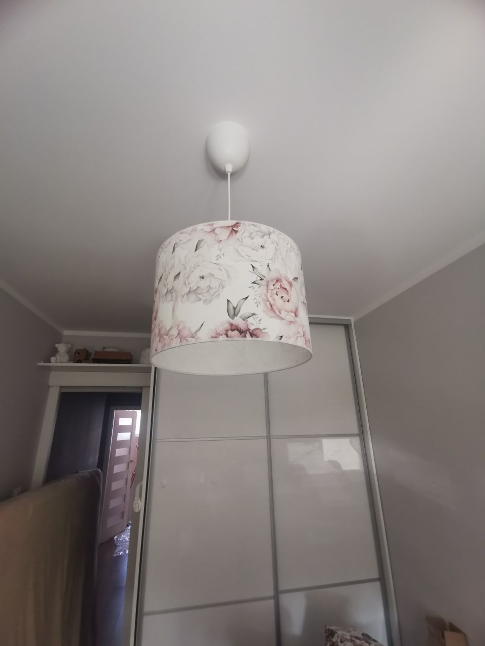 Zestaw lamp, wisząca i lampka nocna