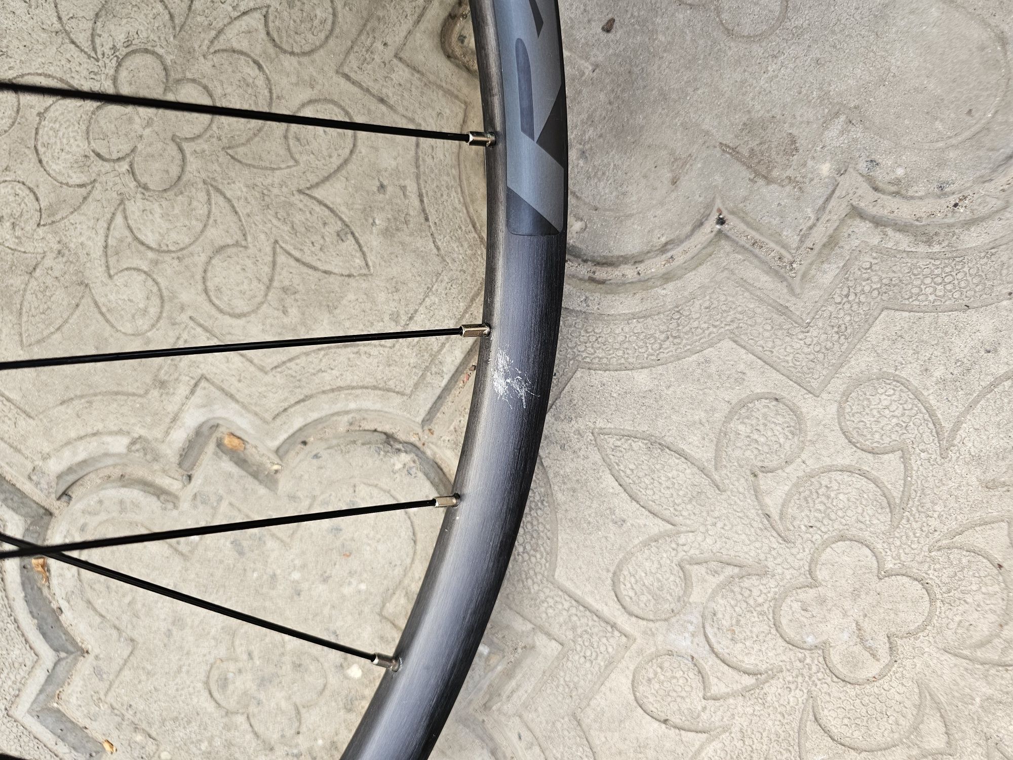 Вилсет27.5  raceface на novatec