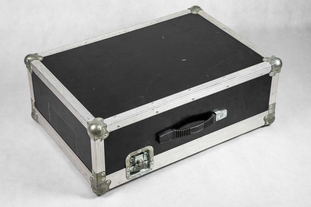 Mackie ONYX 1640 - mikser audio