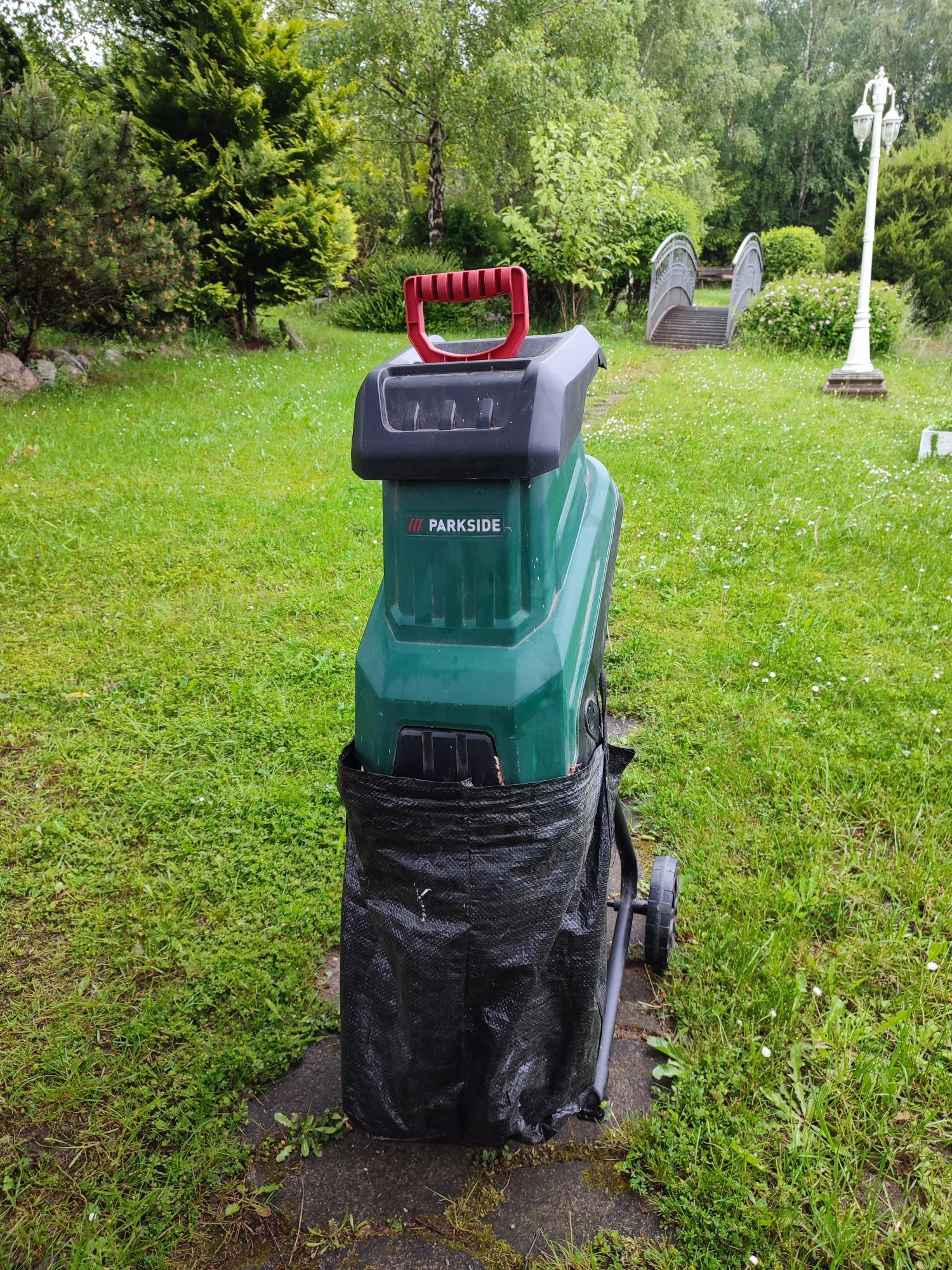 Rozdrabniacz do gałęzi nożowy Parkside PMH 2500 A1