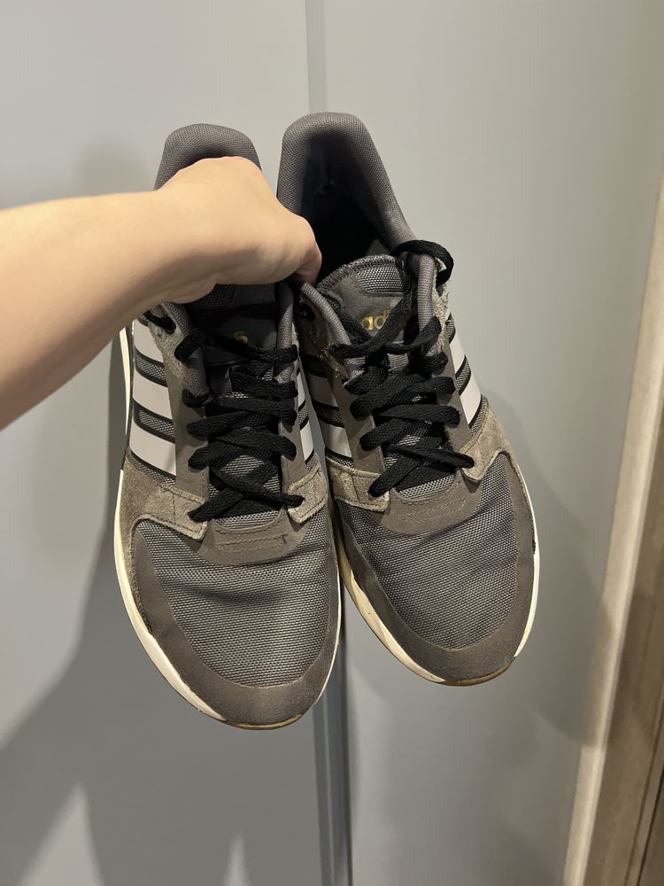 Adidas кроссовки