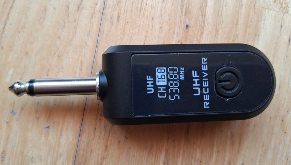 Бездротова 2,4Ггц радіо-система передавач і приймач - мікрофон гітара