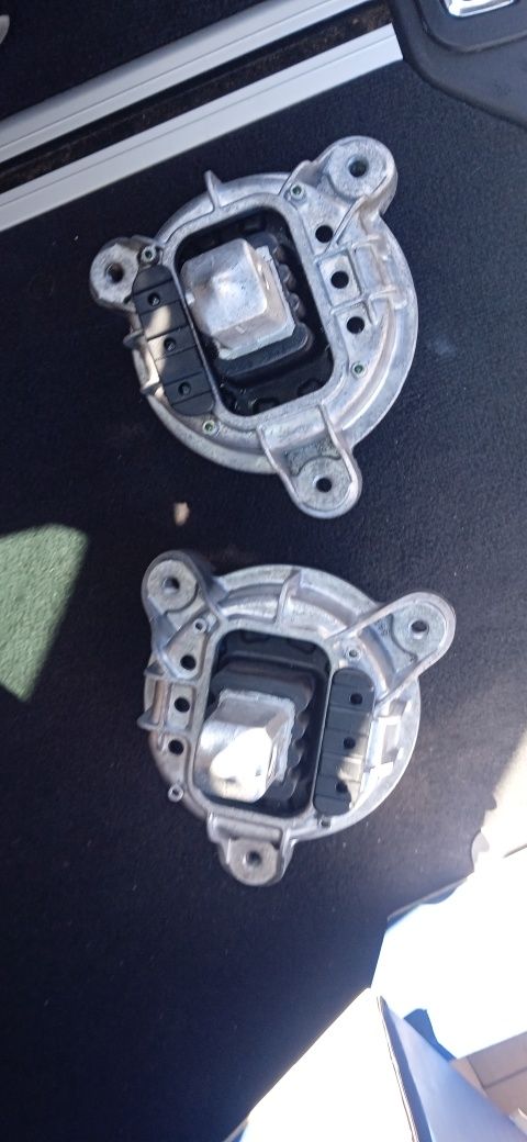 Apoios motor BMW 520D 40 euros unidade ou 70 euros o par