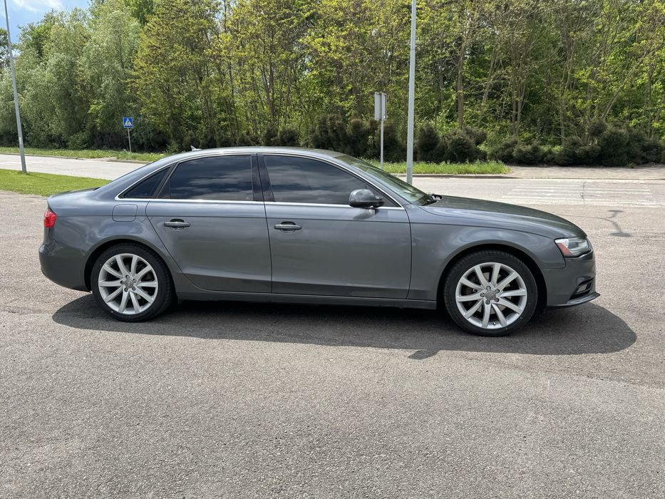 Продам Ауді А4 Б8 quattro 2012 року