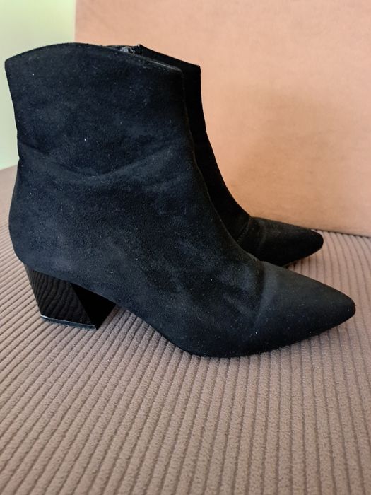 Raid czarne zamszowe botki 38