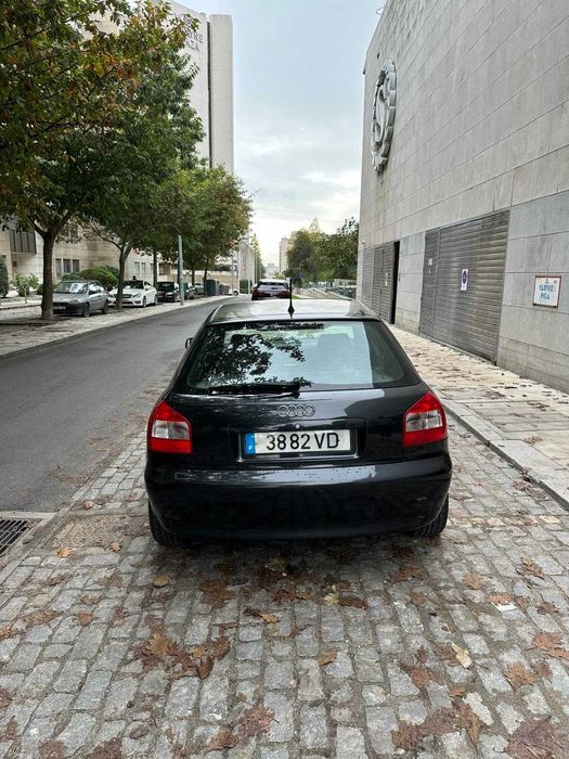 AUDI A3 1.6 Excelente estado