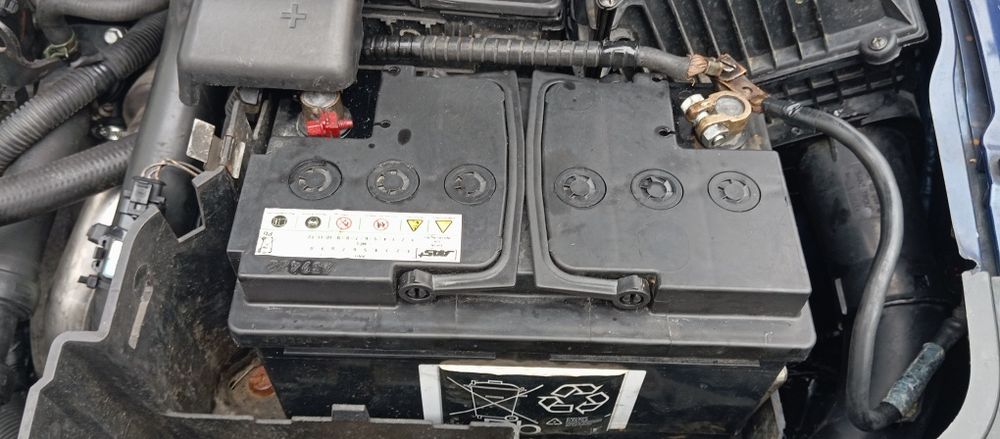 Renault laguna 2     19  diesel