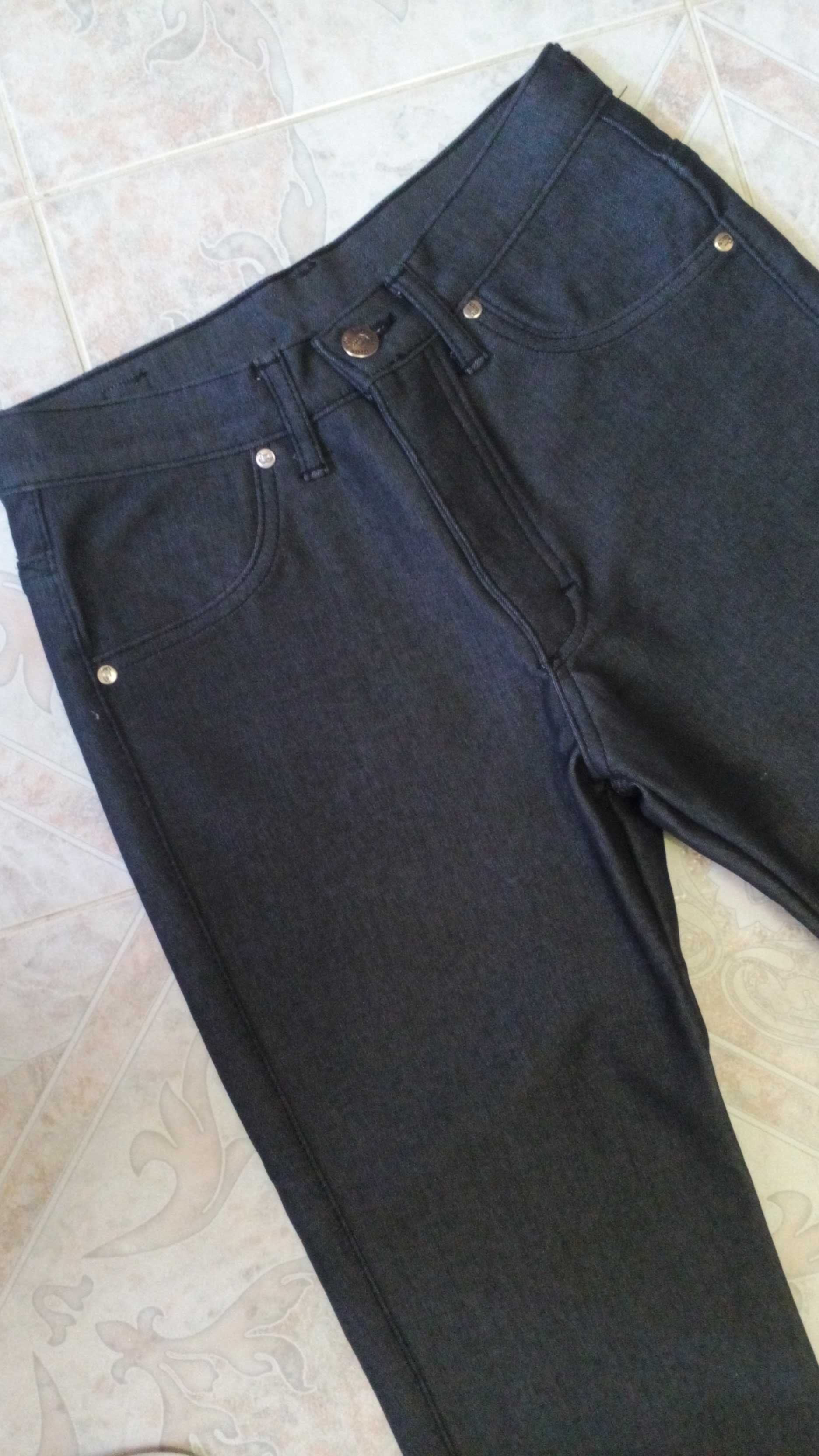 Утеплённые джинсы женские р. S/M (на узкую талию до 65см)