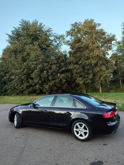 Audi A4 b8 super stan.