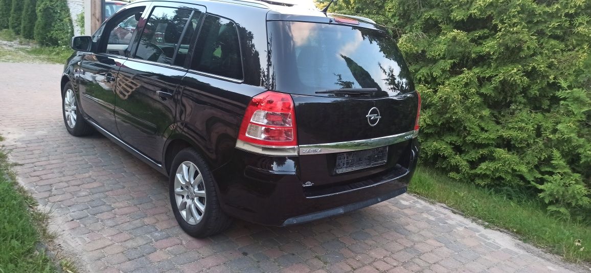 Opel Zafira 1.6 Benz 7 osobowa z Niemiec