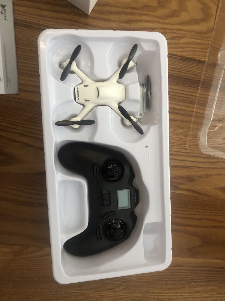 Dron Hubsan H107C+