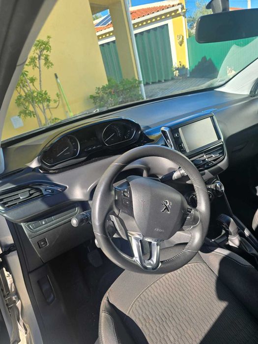 Peugeot 208 1.5BlueHdi