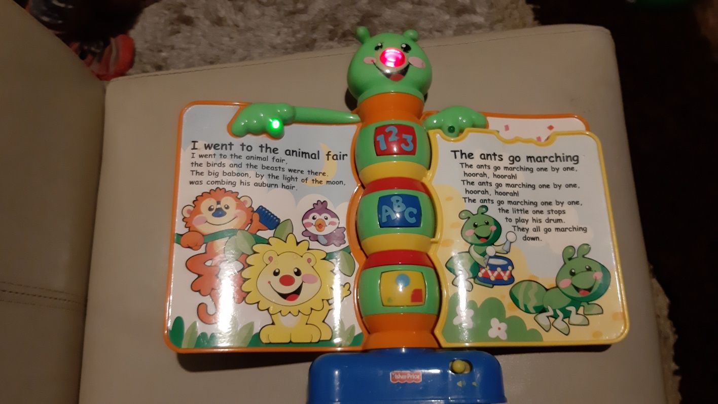 Fisher Price grająca książeczka edukacyjna