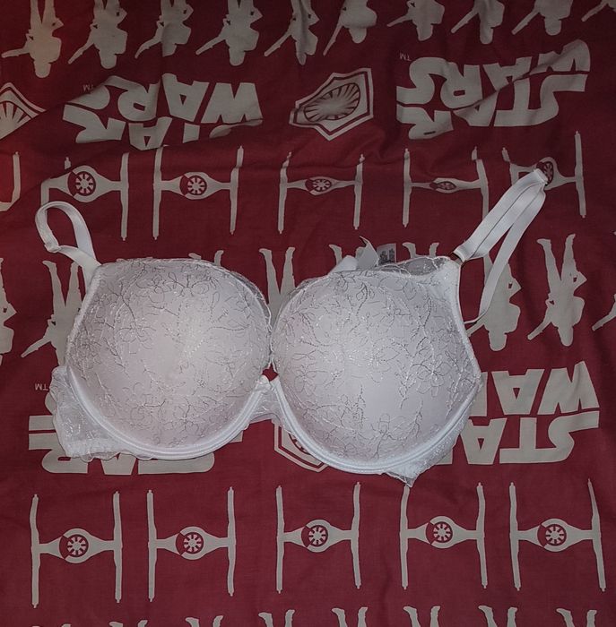 Бюстгальтер новый с пуш ап