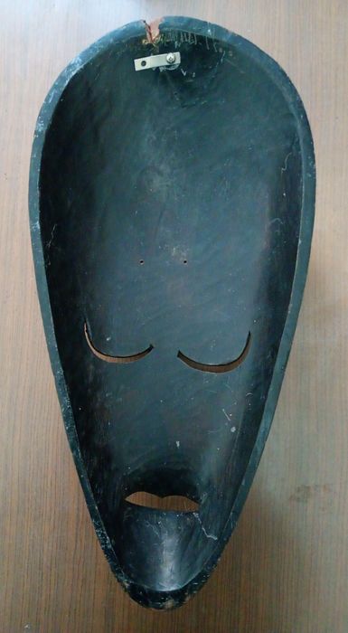 Mascara tribal decorativa