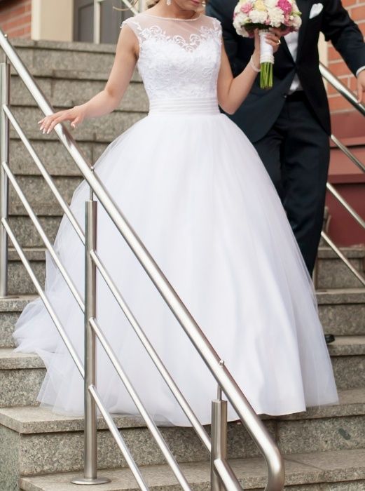 Suknia ślubna 34 biała