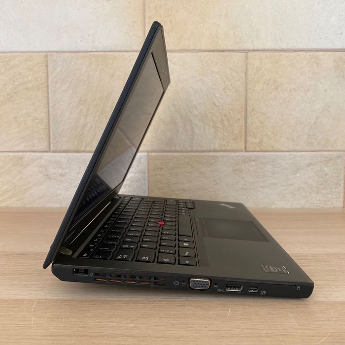 Computador portátil Lenovo Thinkpad X240 i5 8/240gb 12.5" c/carregador