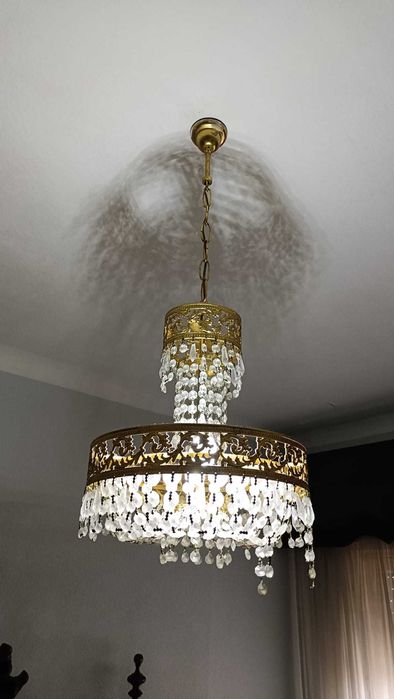 Candeeiro em madeira antiga muito bonito