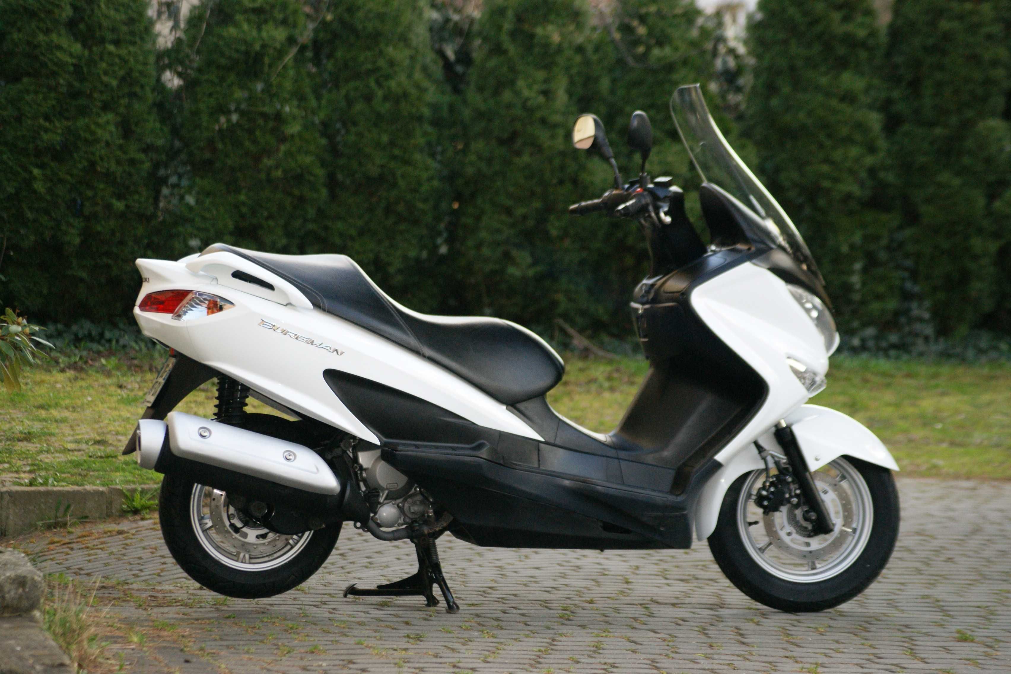 Suzuki Burgman 125,Suzuki UH125,ABS,biała perła.