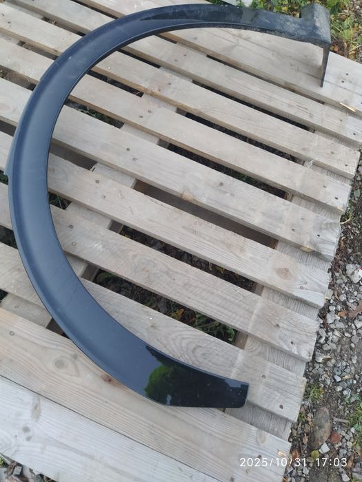 Накладка -листва на арку перед Кіа  ev6  код запчастини 87713-CVDAO