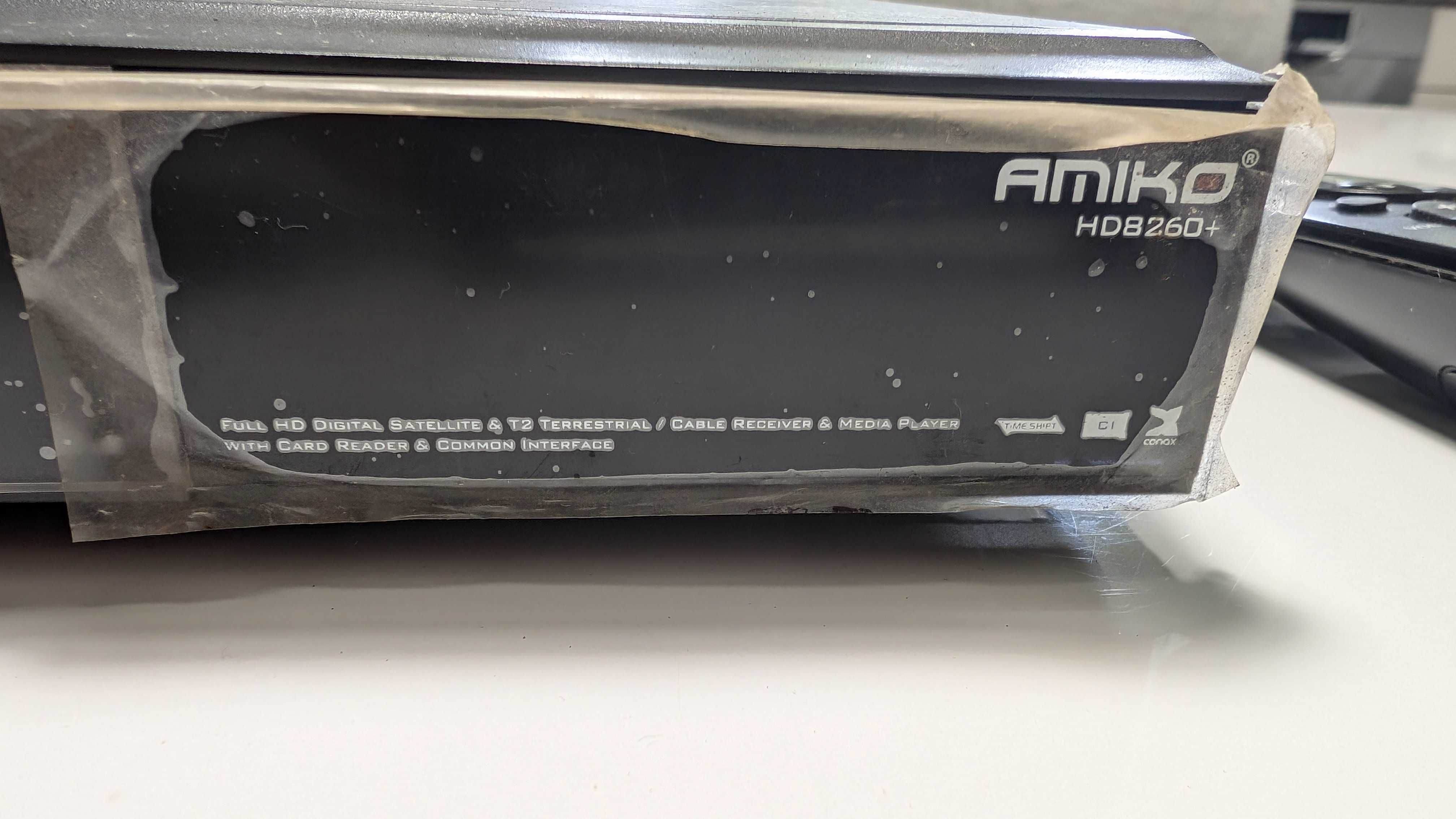 Box TV Amiko HD 8240 Combo Sat e Cabo Recetor